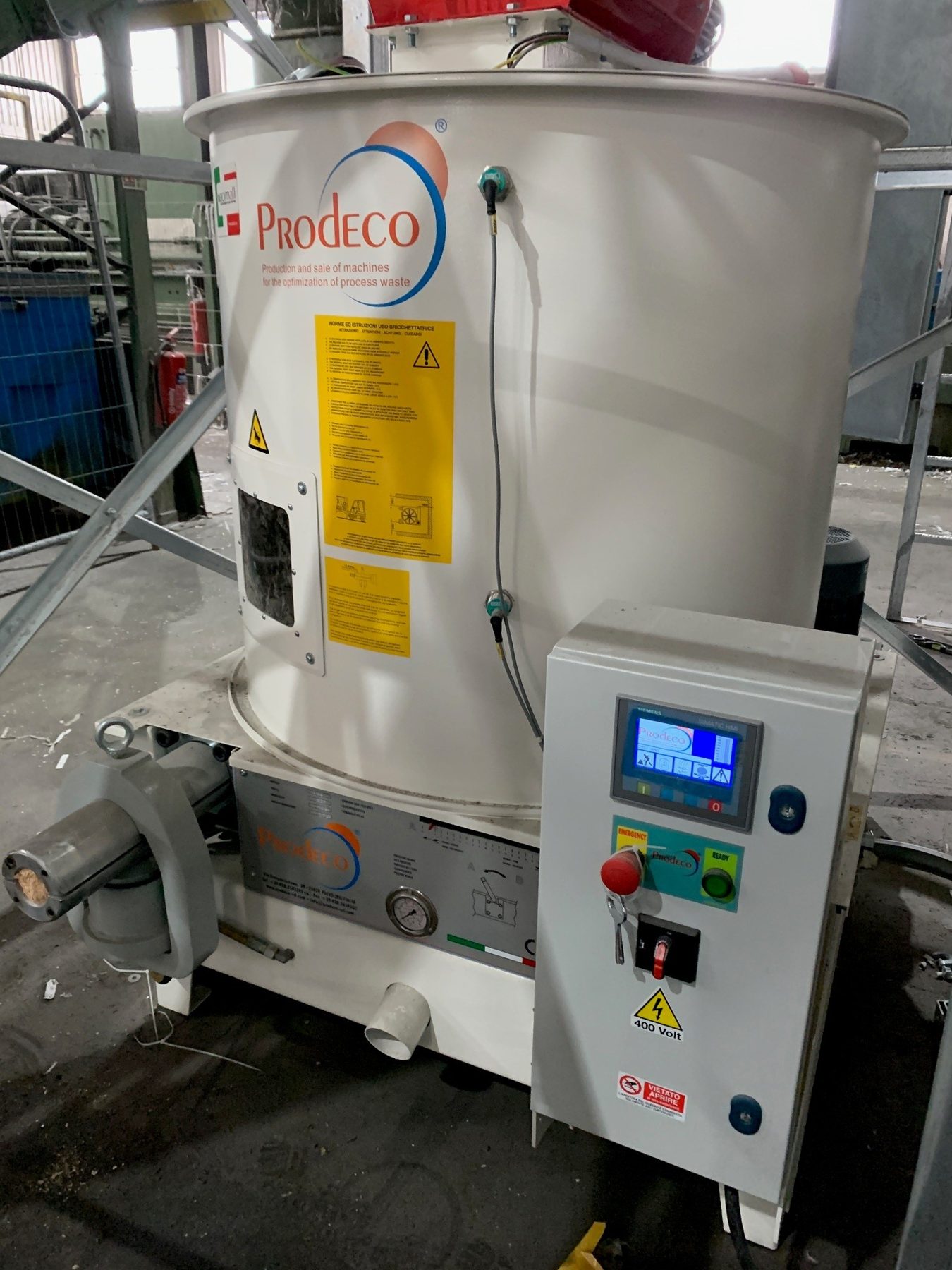 Atex shredding dust extraction for recycling industry, project photo 2