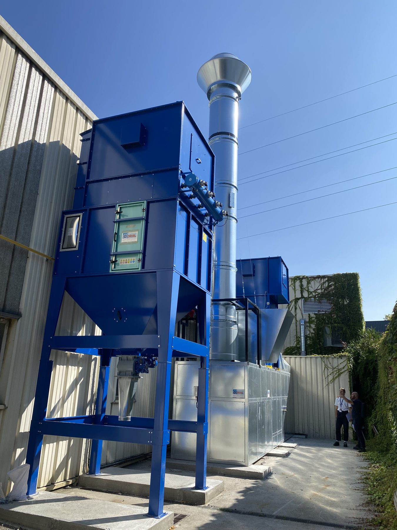 3 installations Oil mist system for machining Atex dust system for grinding Compensation by AHU, project photo 2