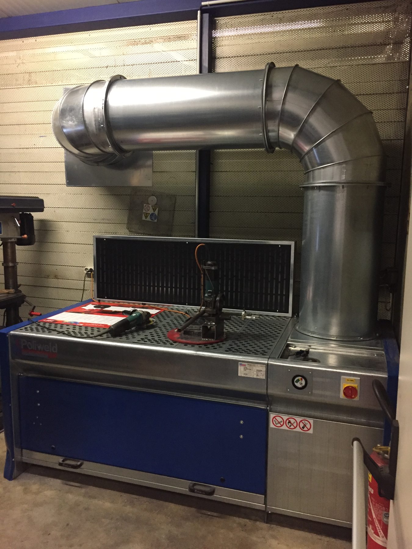 Extraction bench for a maintenance workshop, project photo 2