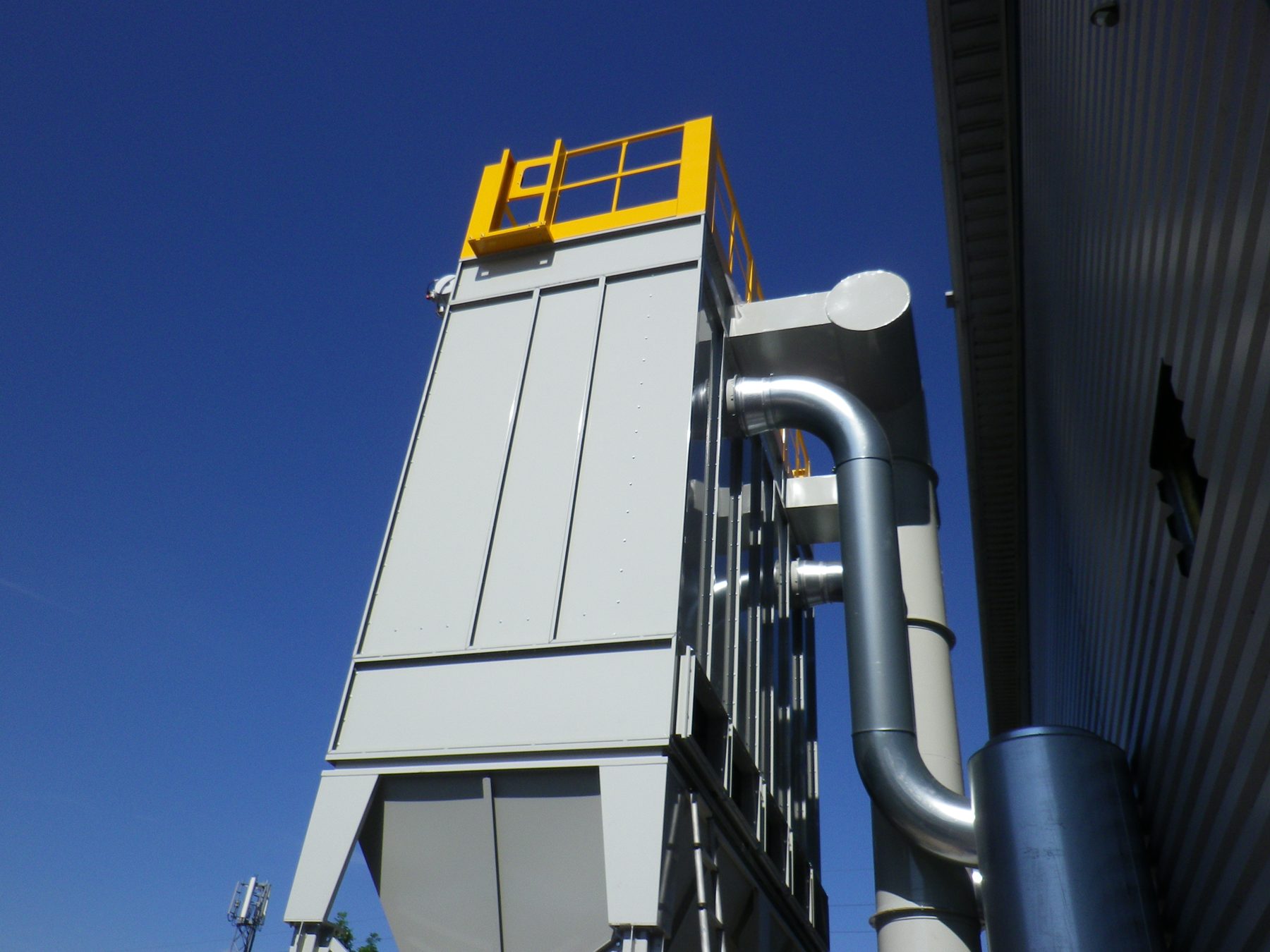 ATEX dust extraction system for plastic dust on glasses frames, project photo 3