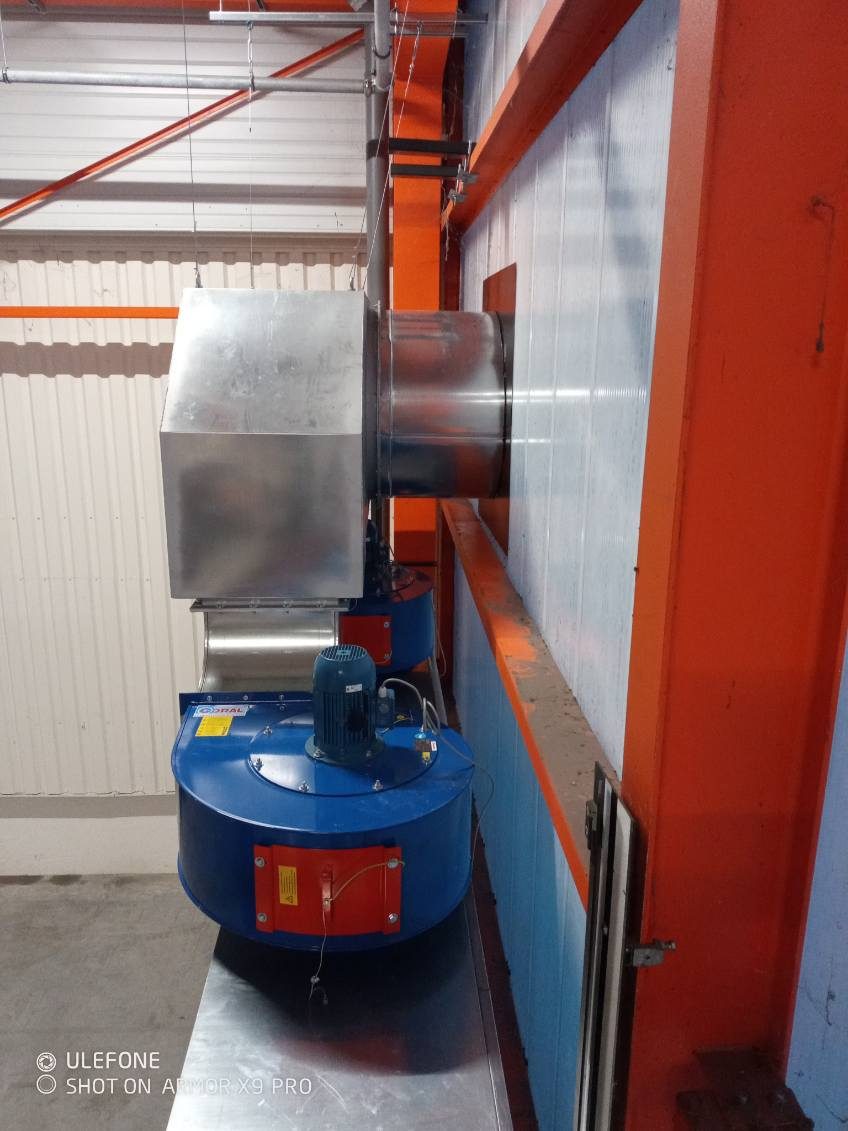 Retractable painting booth for automatic forklift manufacturer, project photo 3
