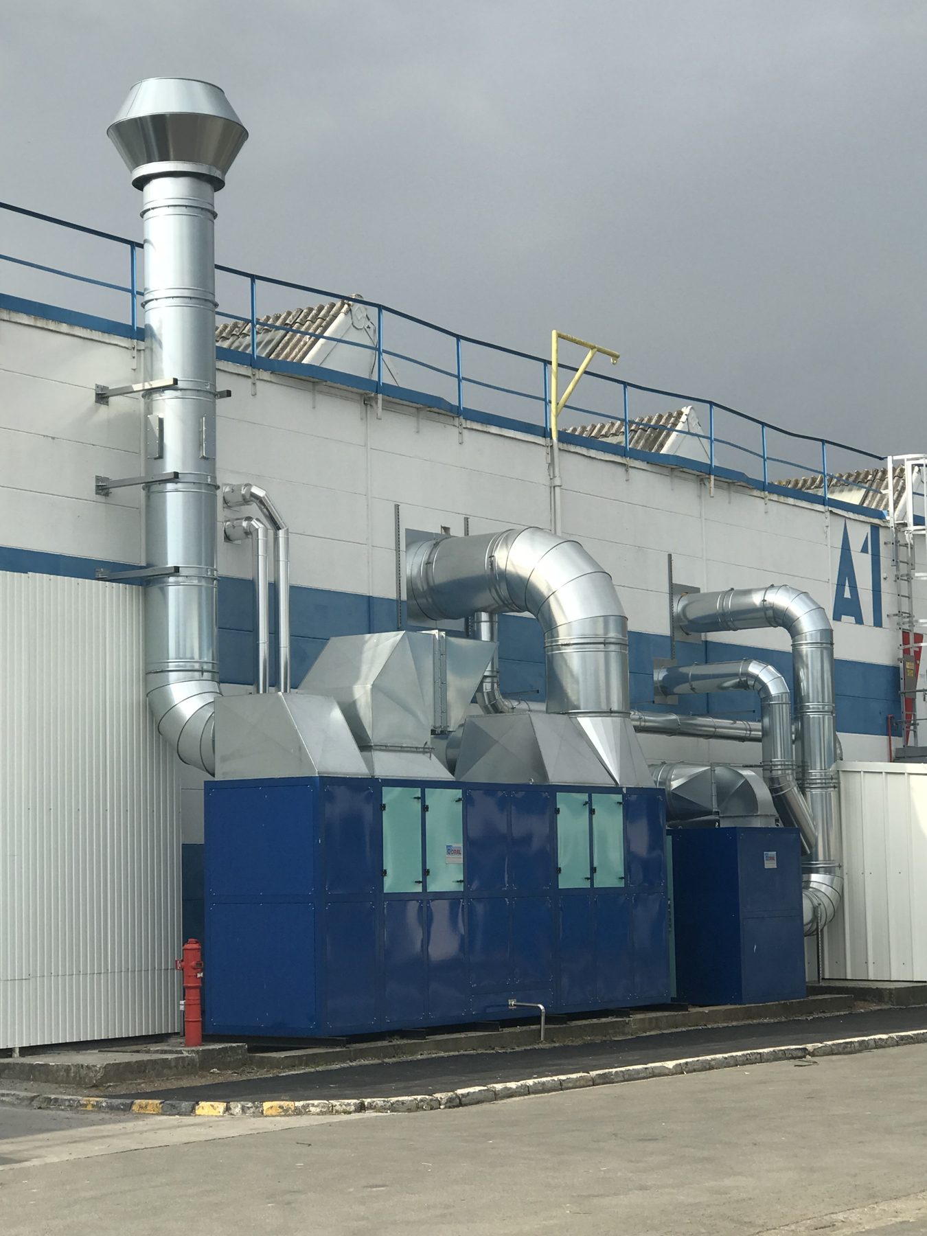 Compensation of air extraction from general and odors extraction, project photo 3