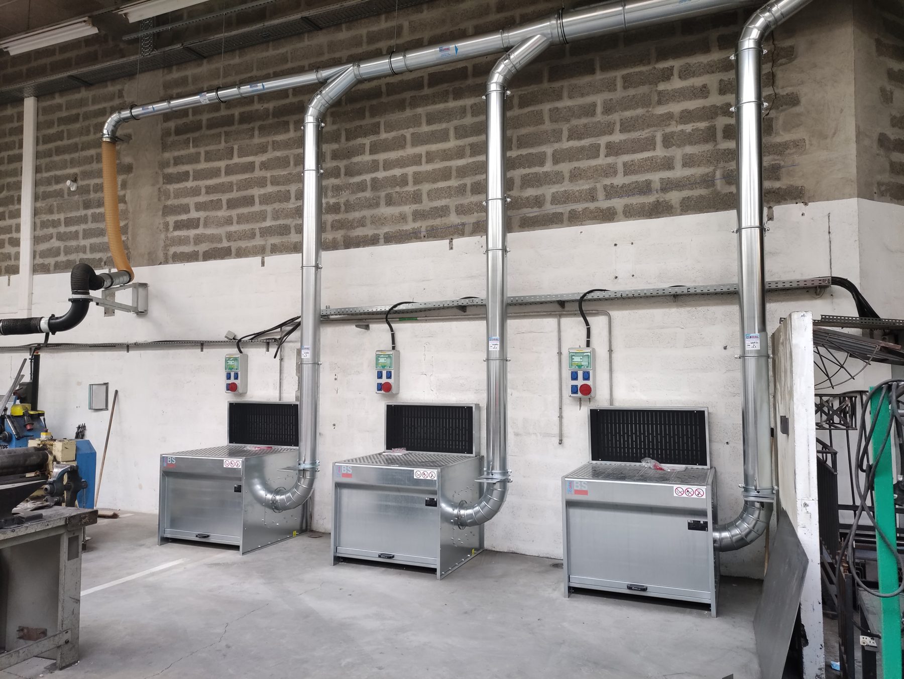 Centralised Extraction bench for a school workshop, project photo 3