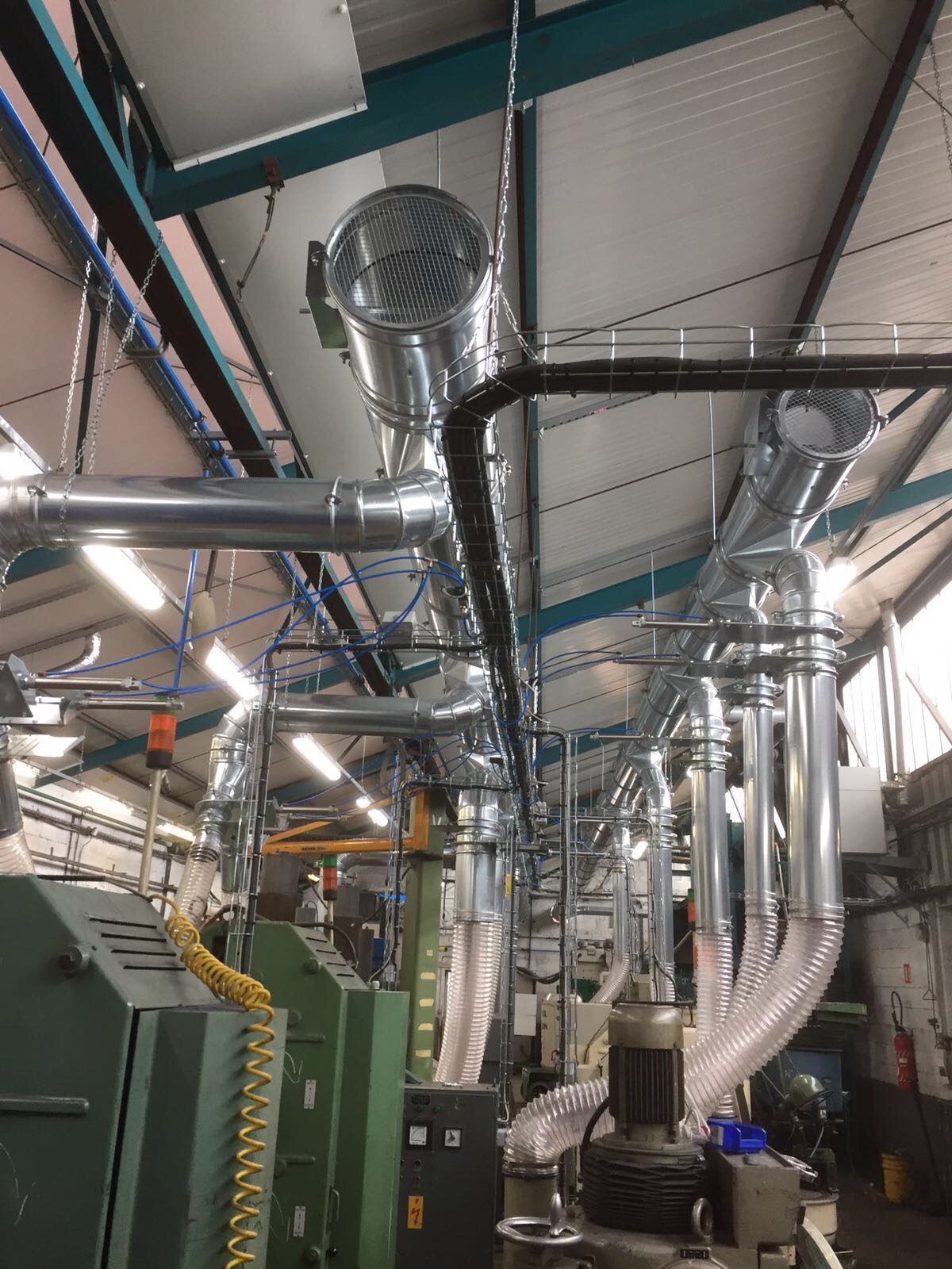 Dust extraction system of grinding for a spring manufacturer, project photo 4