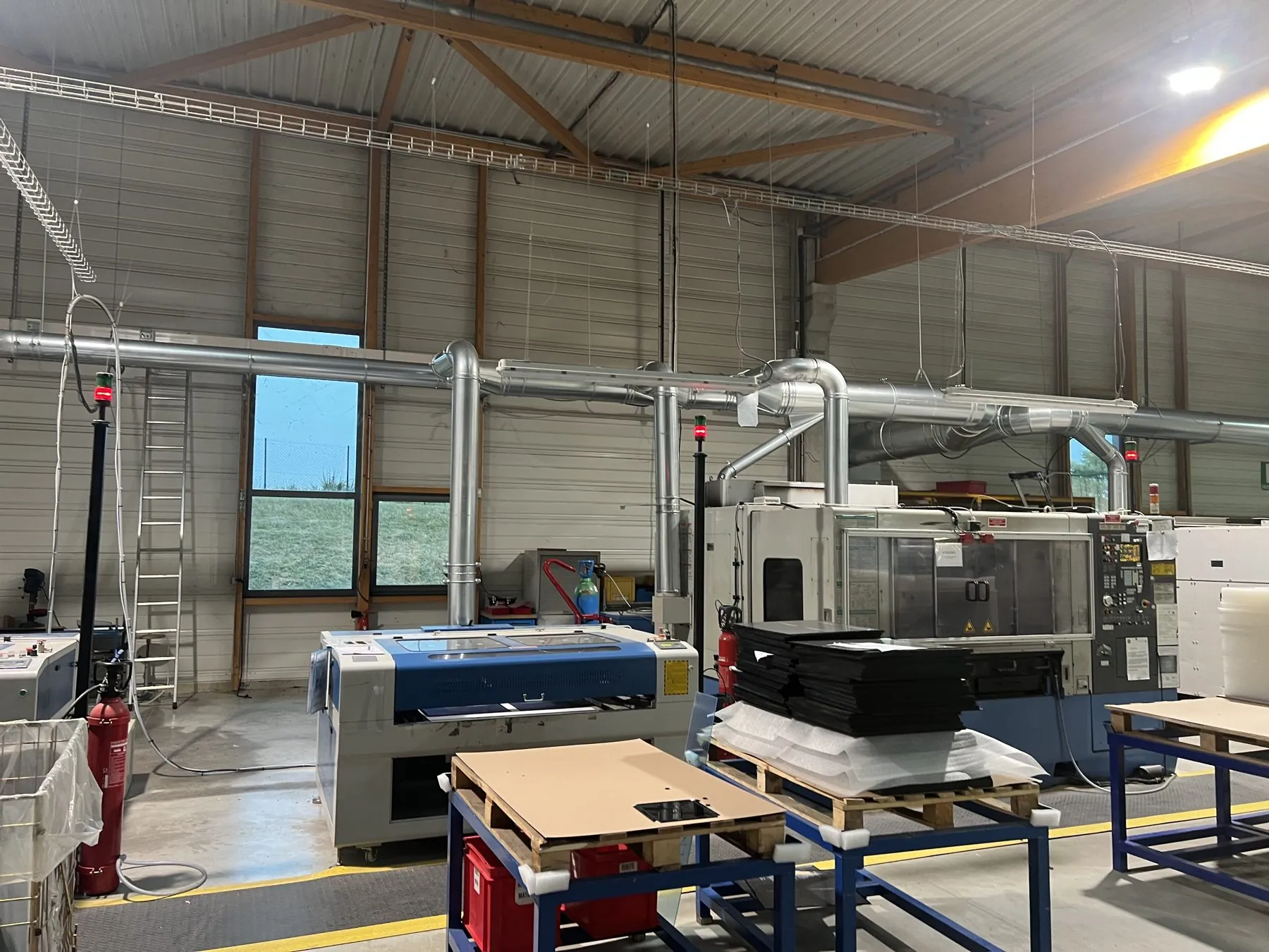 VOC absorption system for pollutants resulting from laser cutting, project photo 4