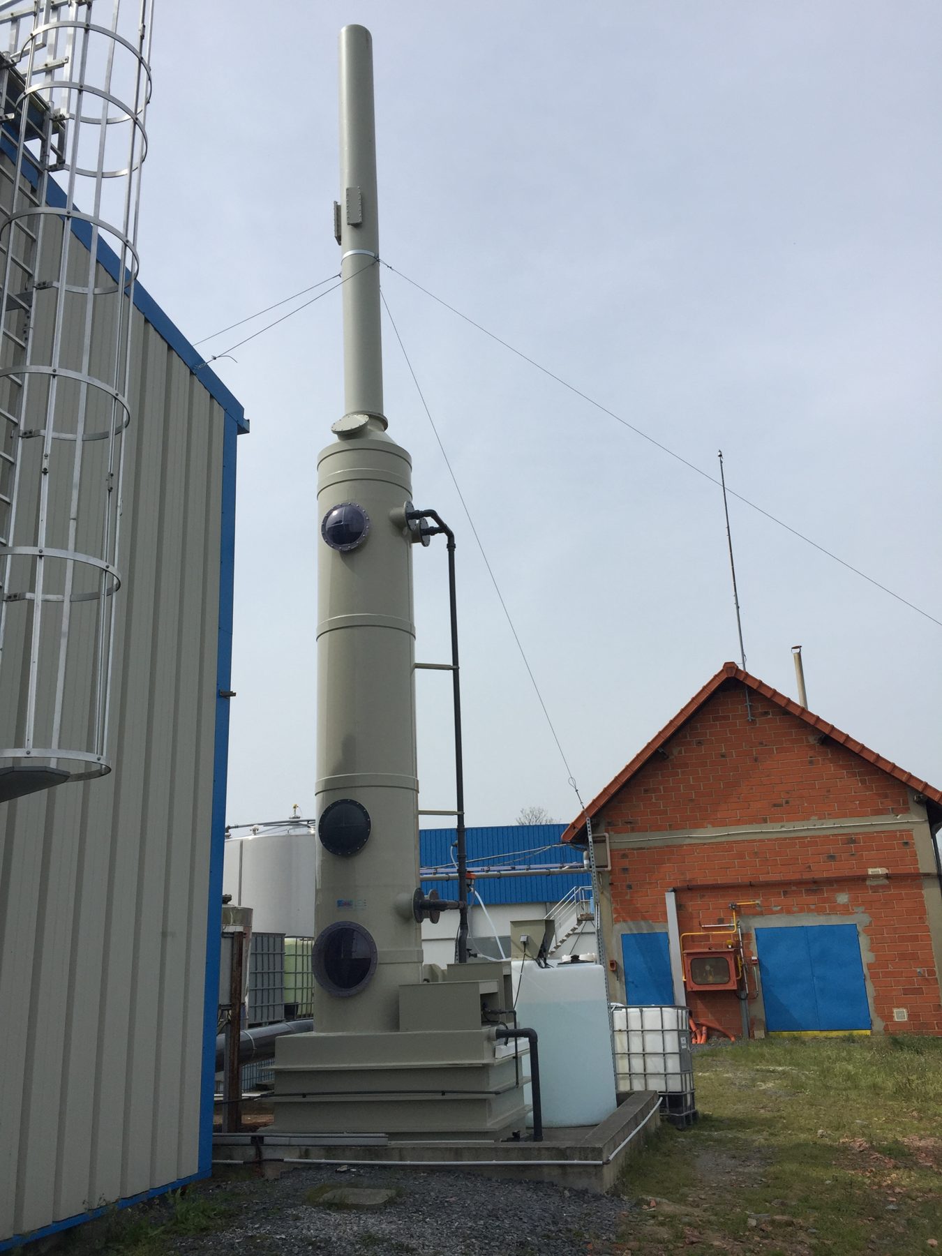 Acid extraction for corrosive vapours, project photo 4