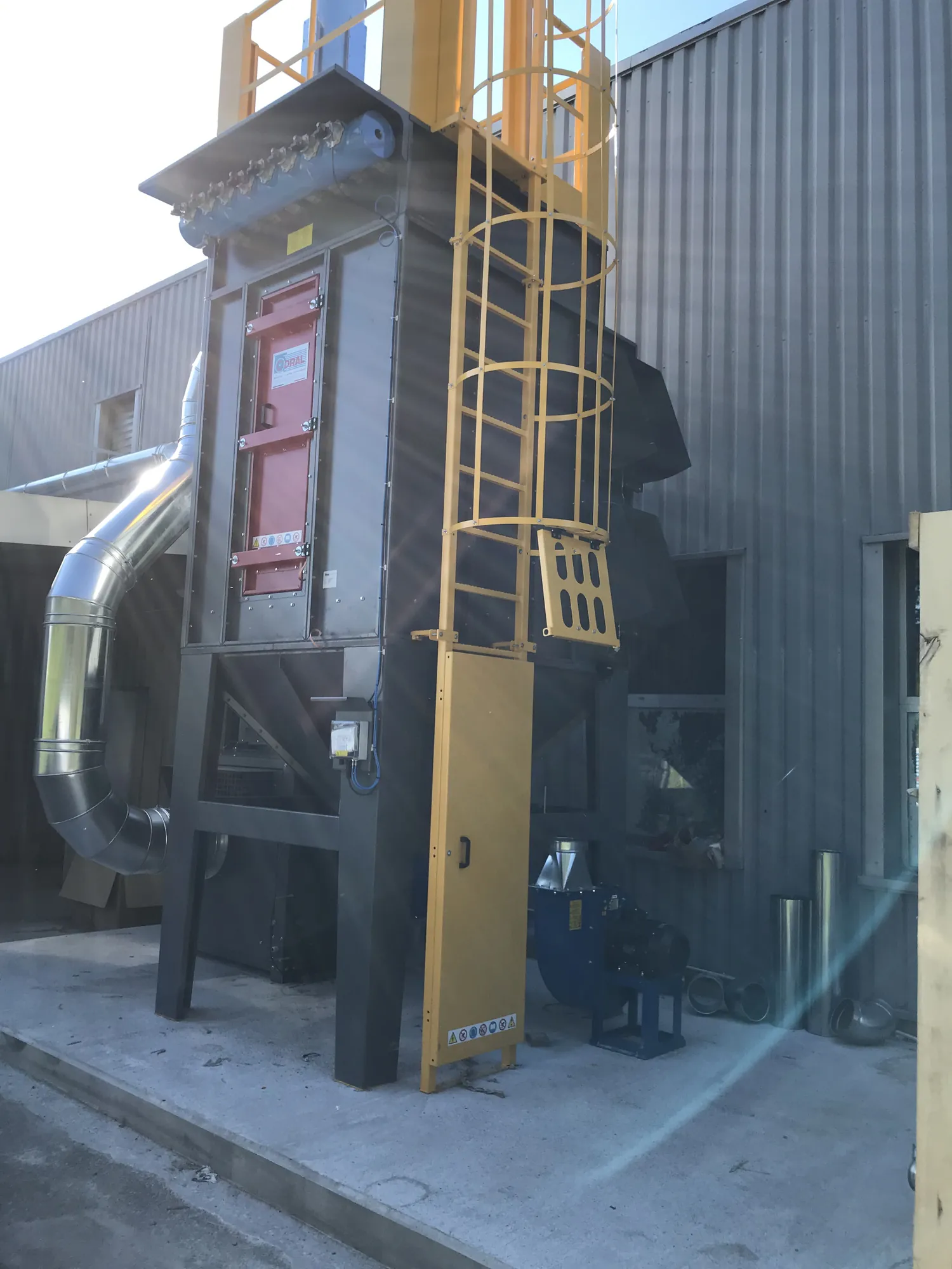 Joinery wood dust extraction, project photo 1