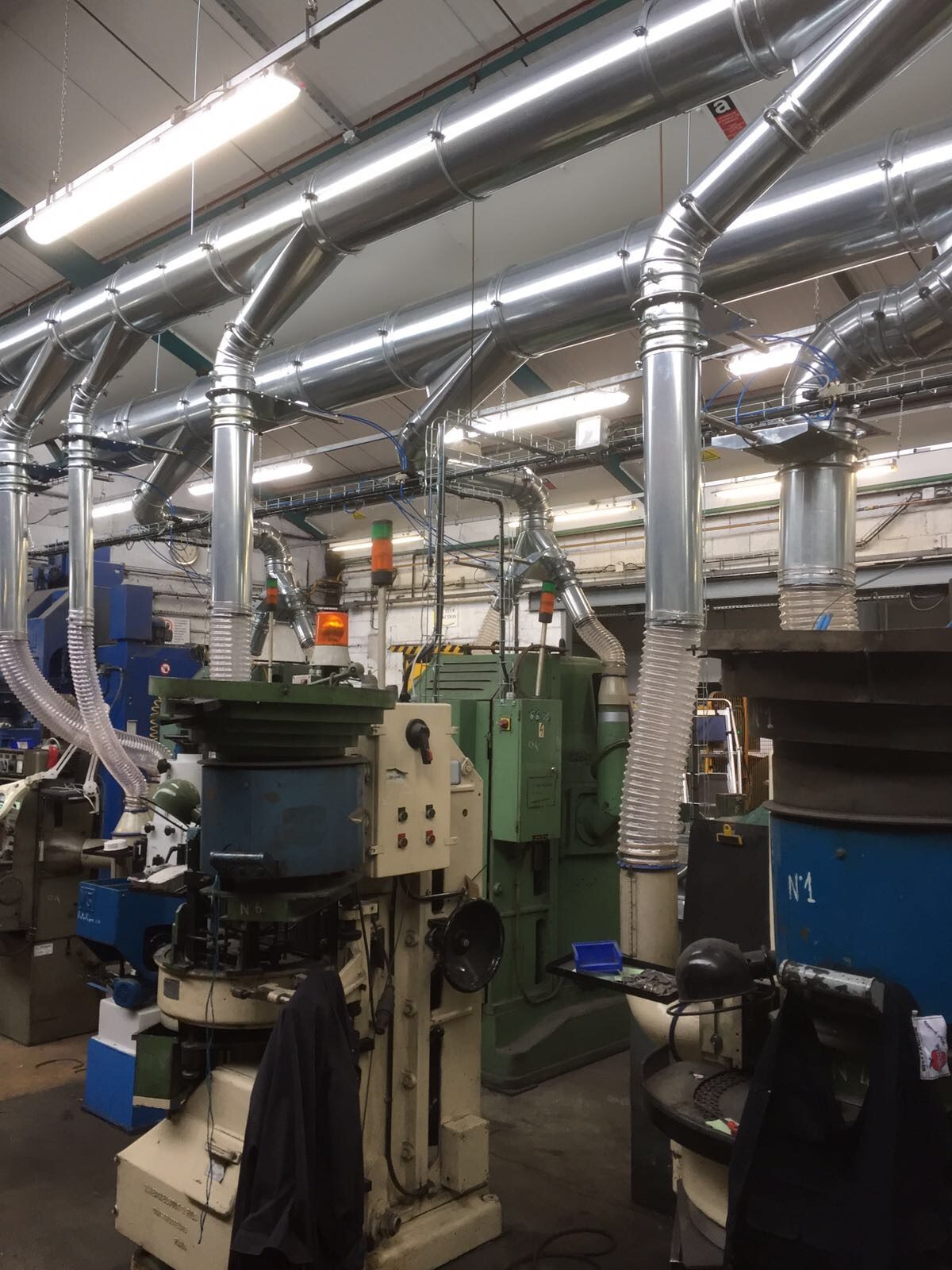 Dust extraction system of grinding for a spring manufacturer, project photo 5