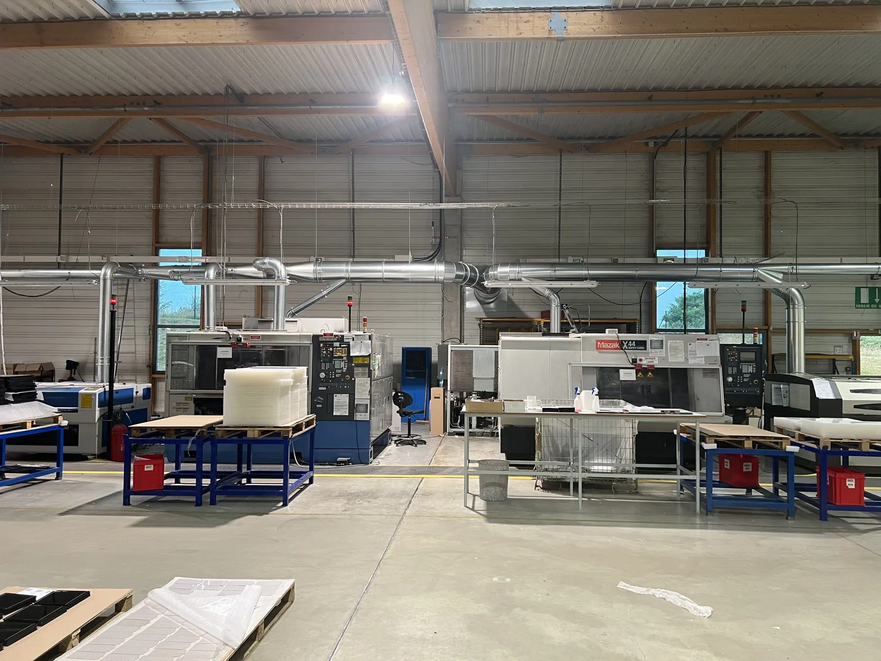 VOC absorption system for pollutants resulting from laser cutting, project photo 5