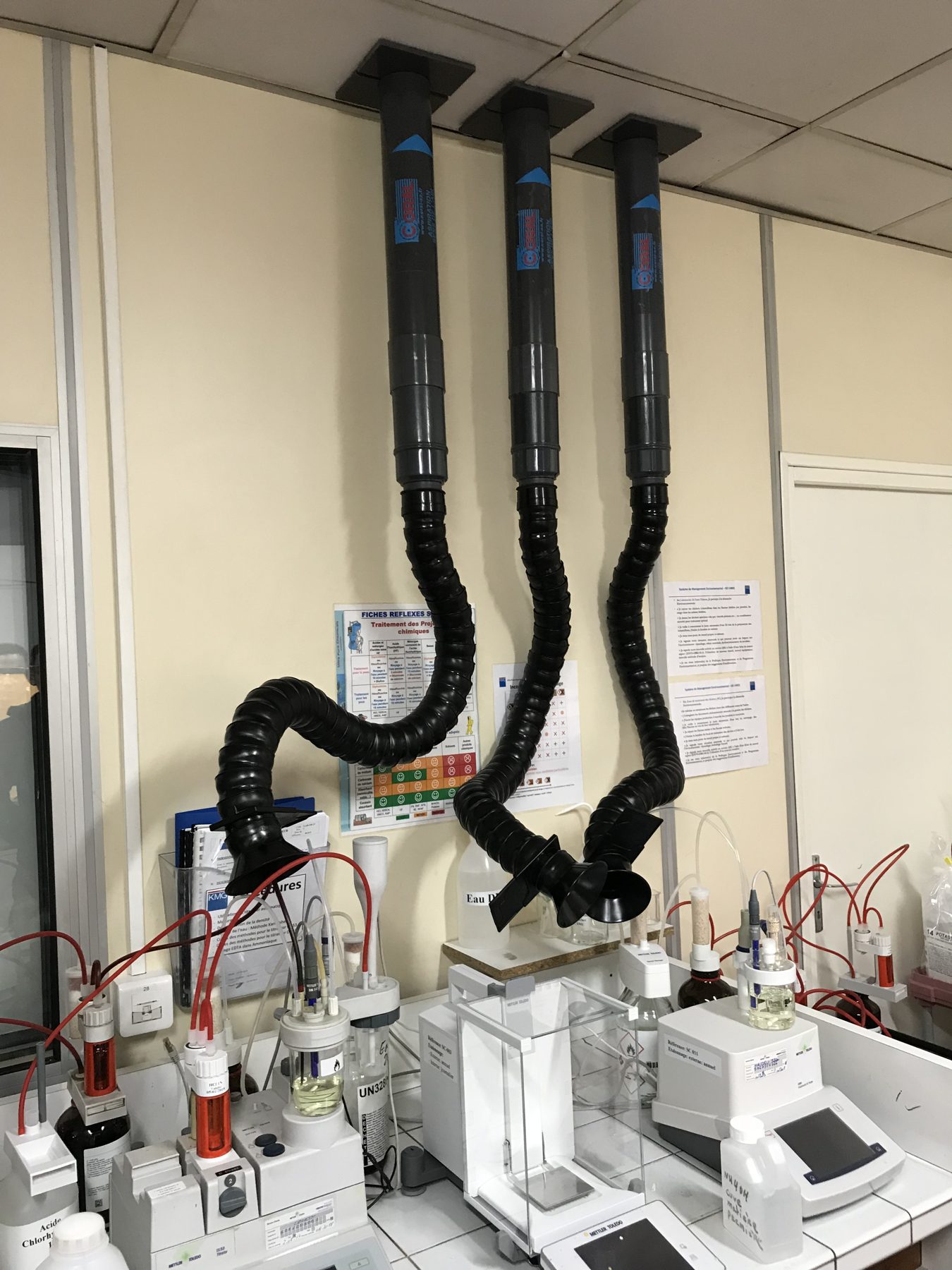Acid extraction system for ammonia vapour, project photo 6