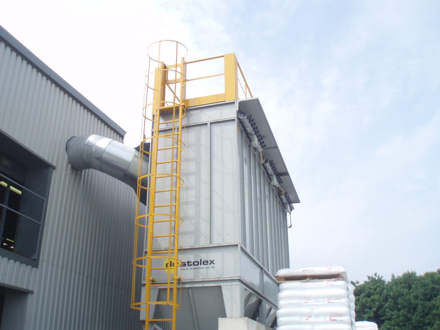 Dust extraction system for plastic application, project photo 7