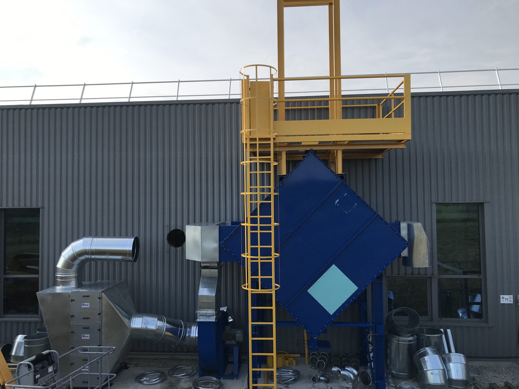 VOC absorption system for pollutants resulting from laser cutting, project photo 7