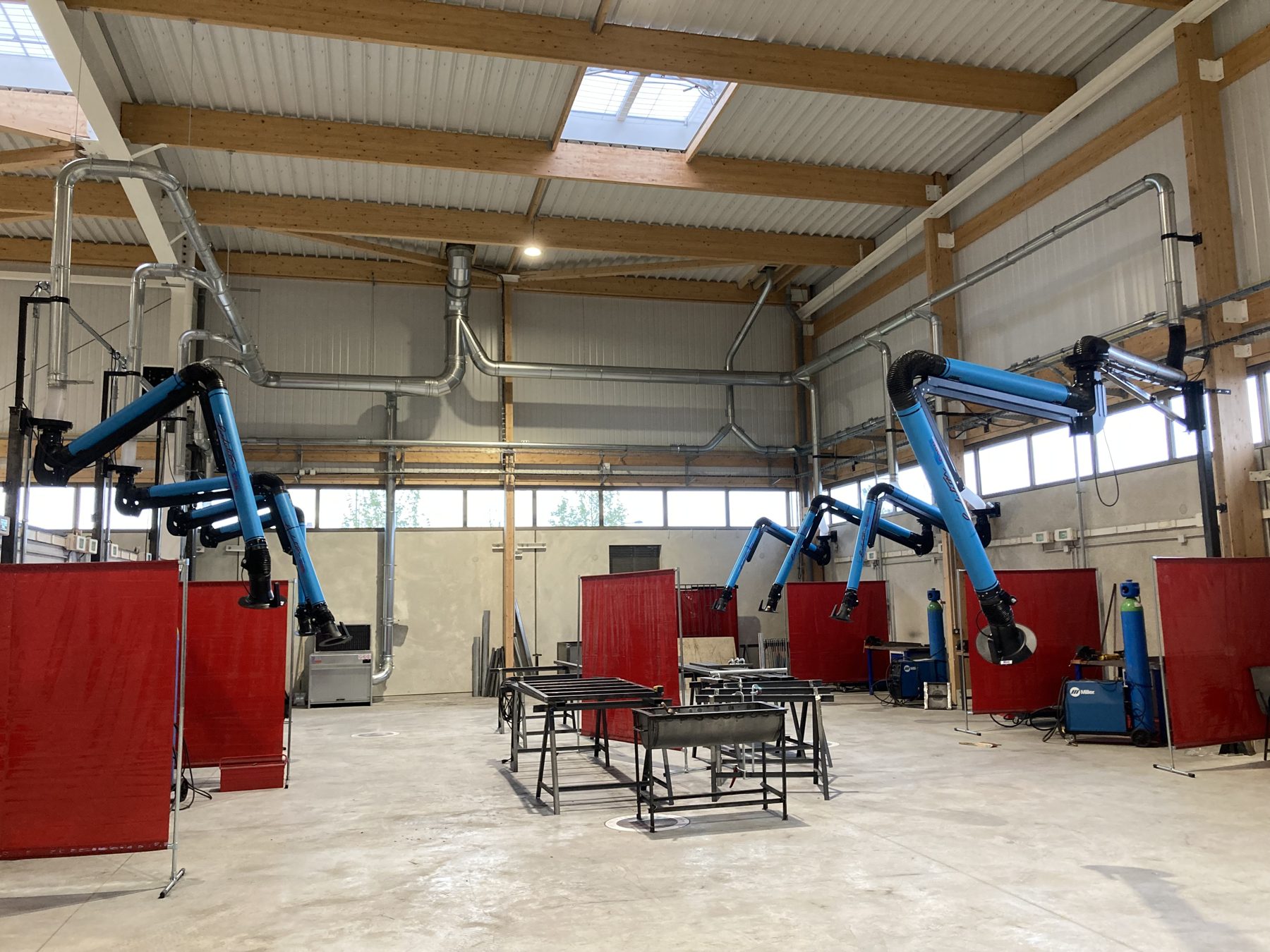 Centralised welding fumes extraction for training school, project photo 7