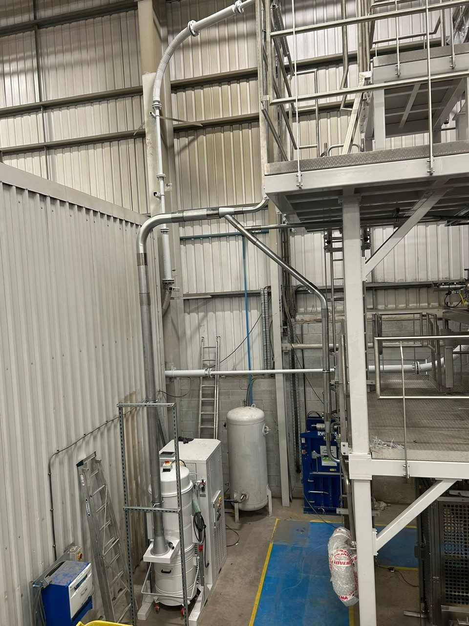 Powder mixing dust extraction for cement-based products, project photo 8