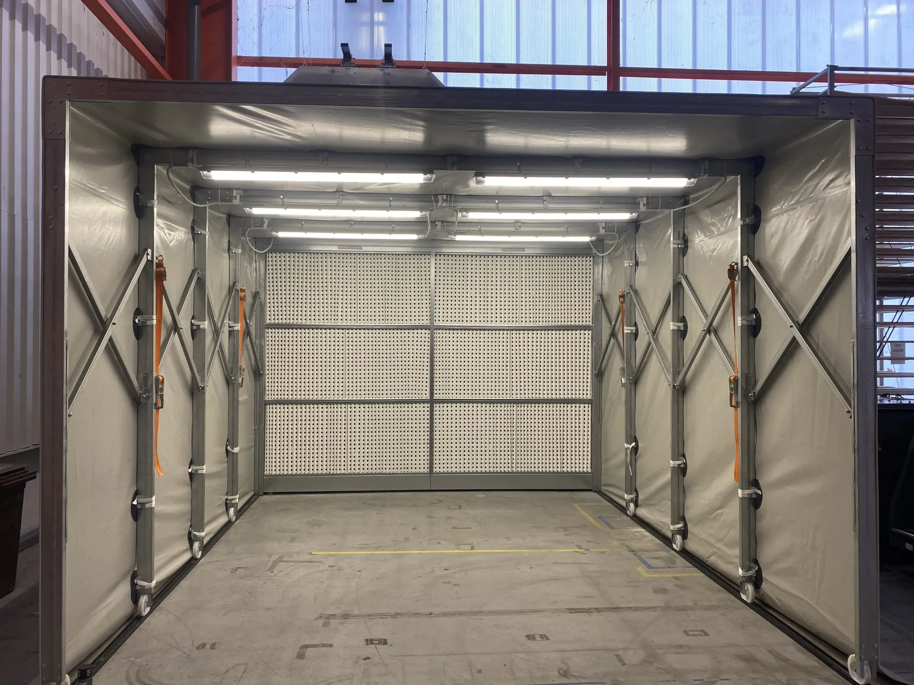 Retractable painting booth for automatic forklift manufacturer, project photo 8