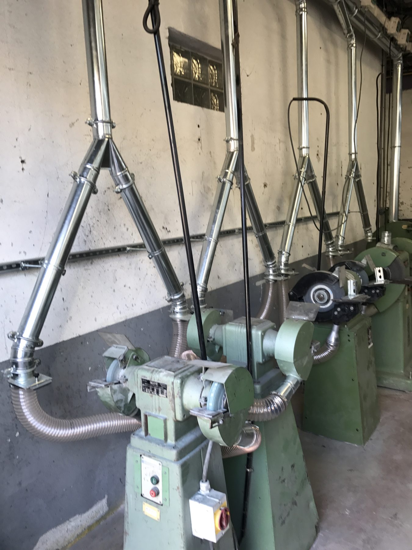 Dust extraction system of grinding for a spring manufacturer, project photo 8