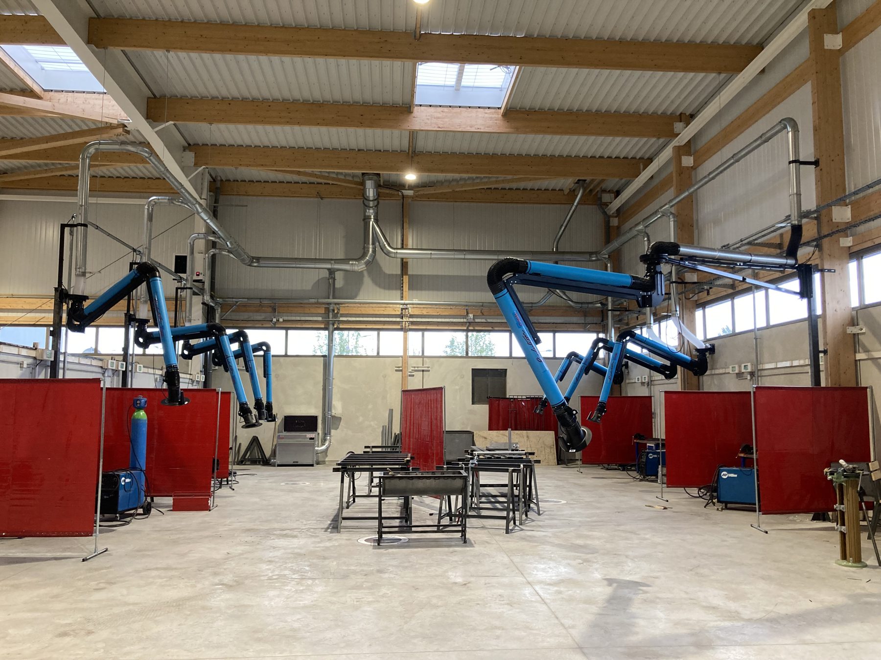 Centralised welding fumes extraction for training school, project photo 8
