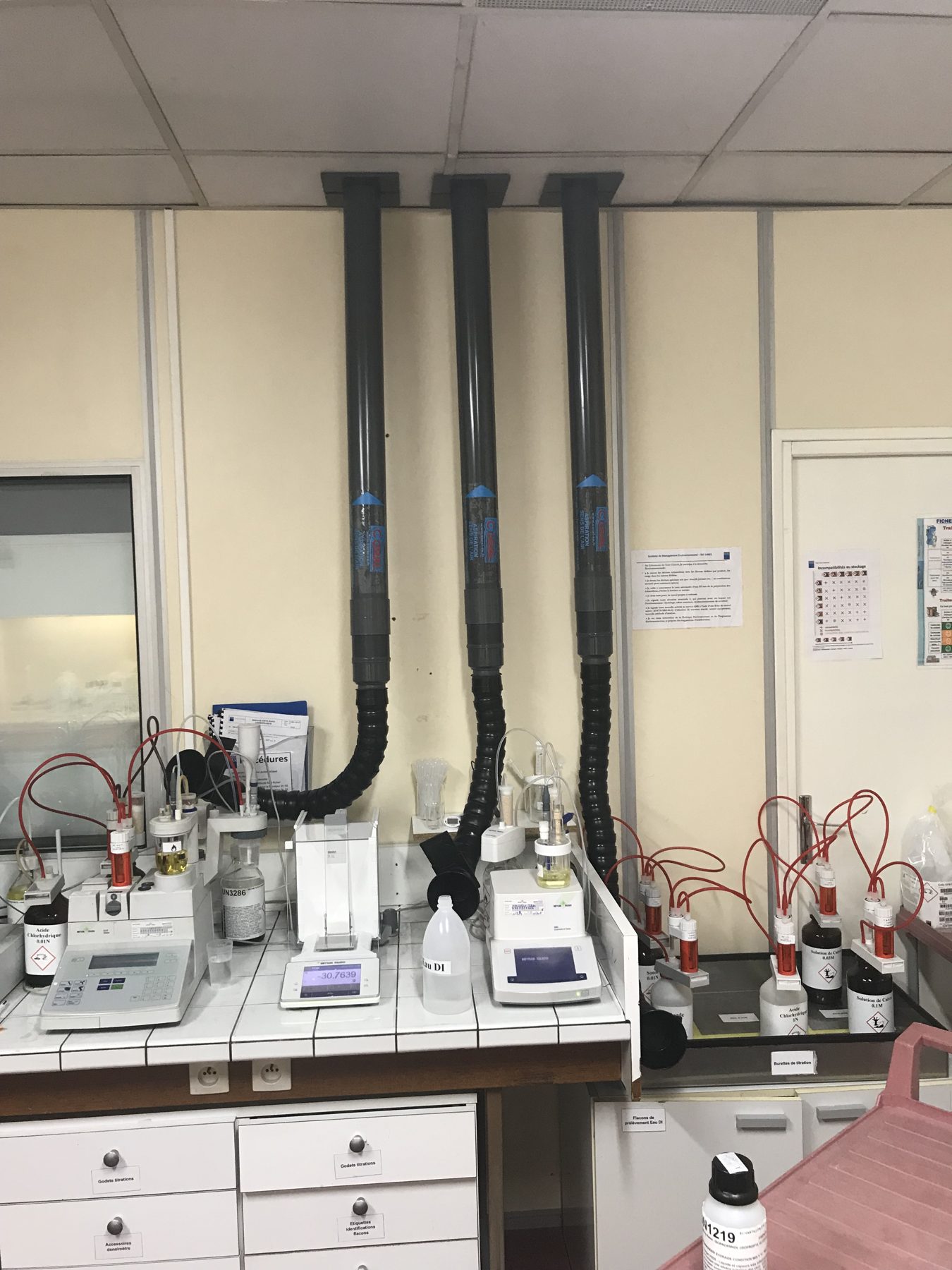 Acid extraction system for ammonia vapour, project photo 8