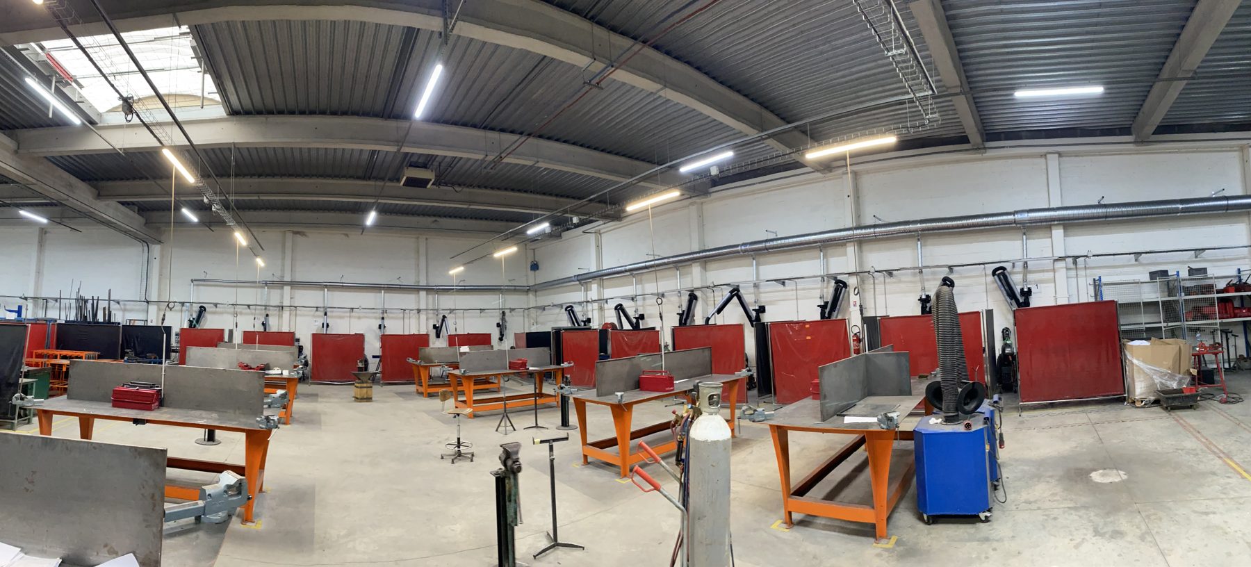 Extraction arms for a plumbing school, project photo 8