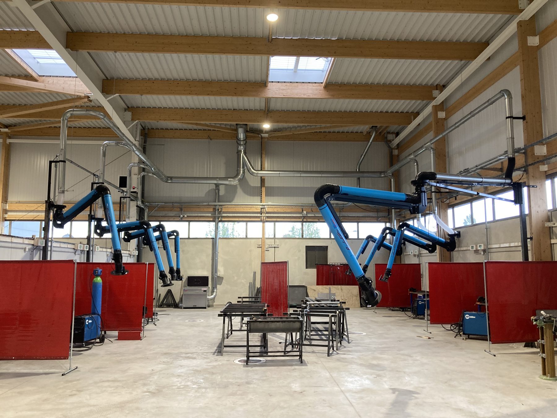 Centralised welding fumes extraction for training school, project photo 9