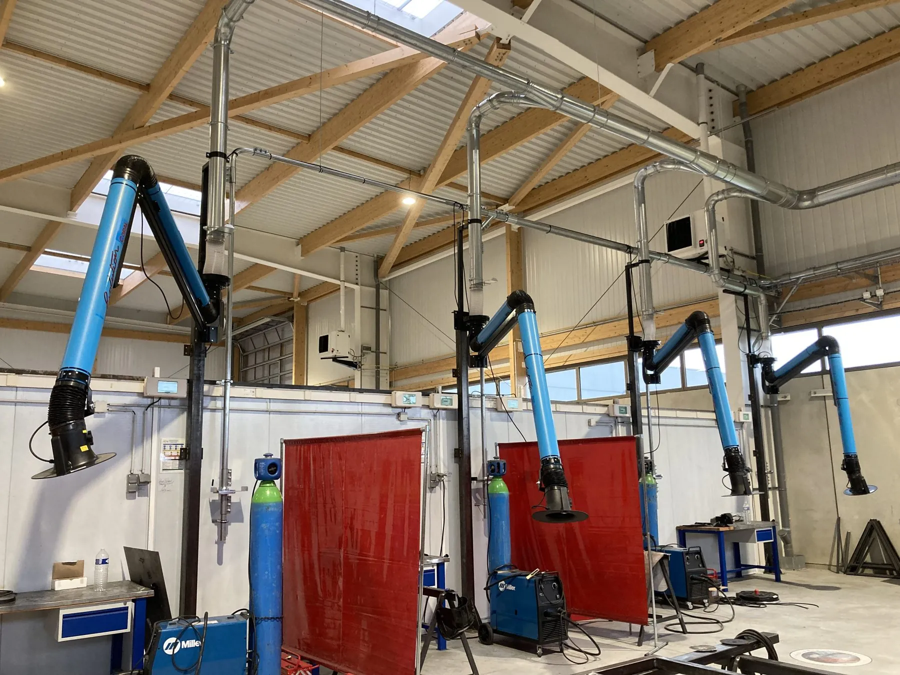 Centralised welding fumes extraction for training school, project photo 10