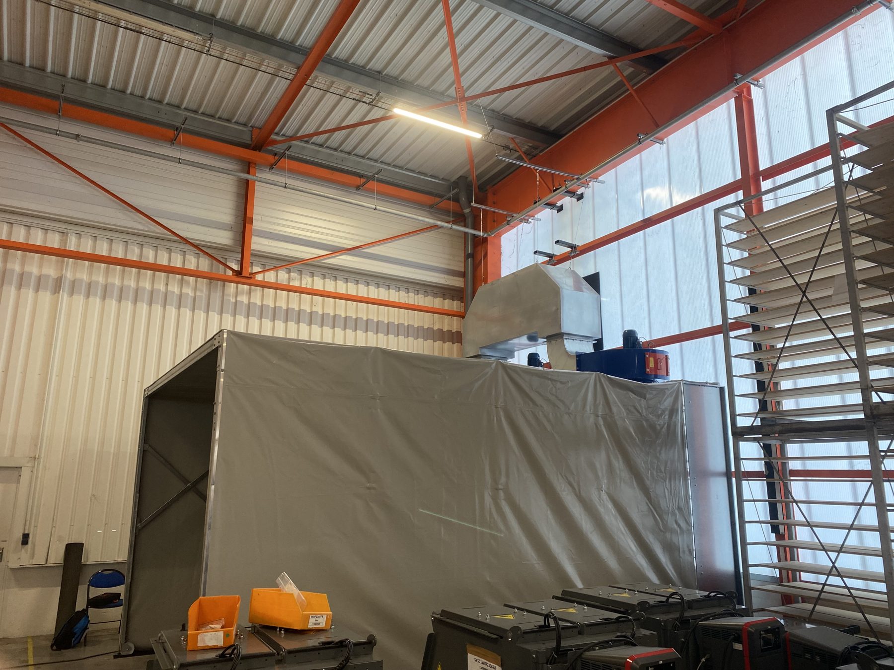 Retractable painting booth for automatic forklift manufacturer, project photo 11