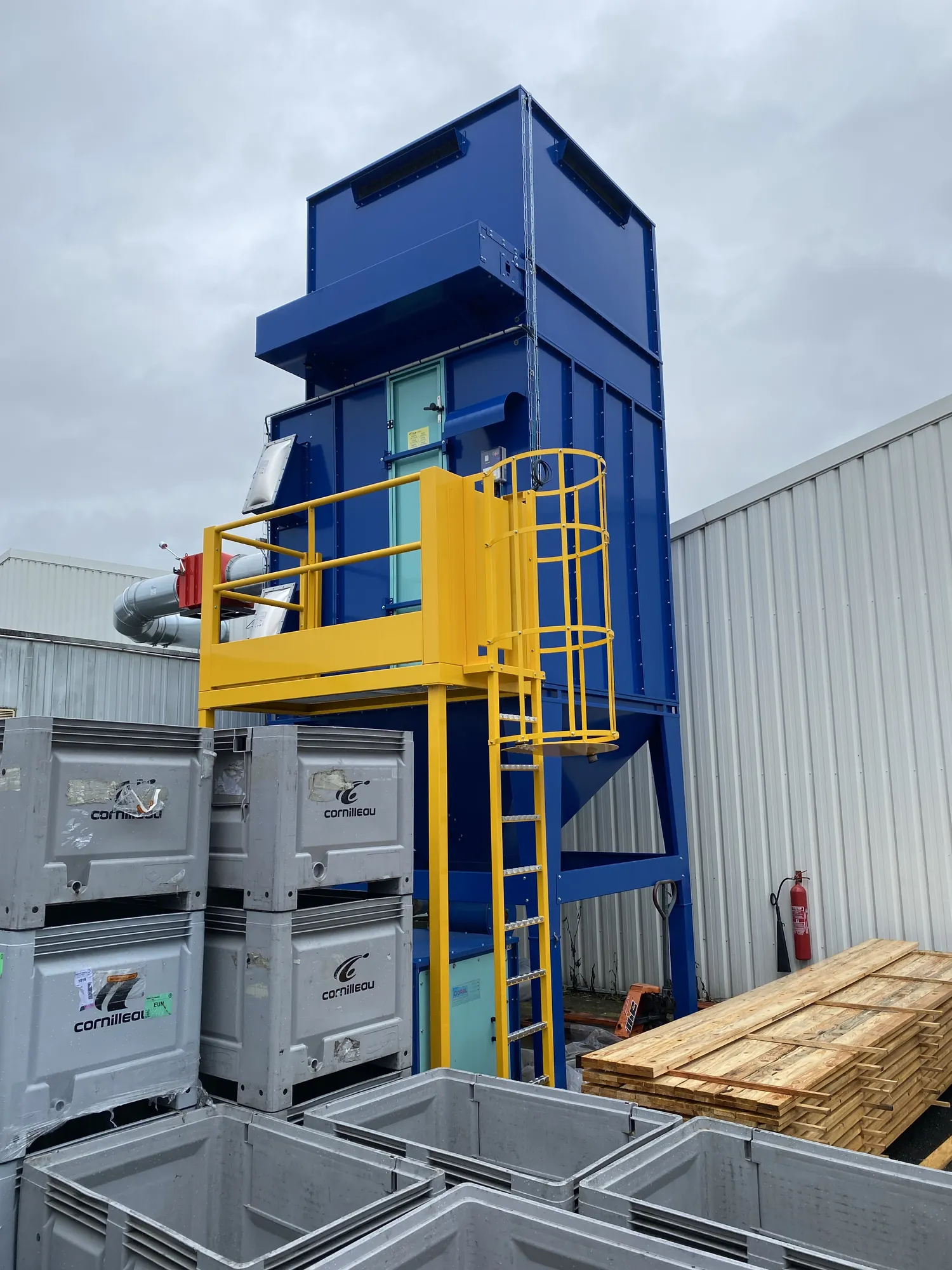 Wood dust extraction installation, project photo 1