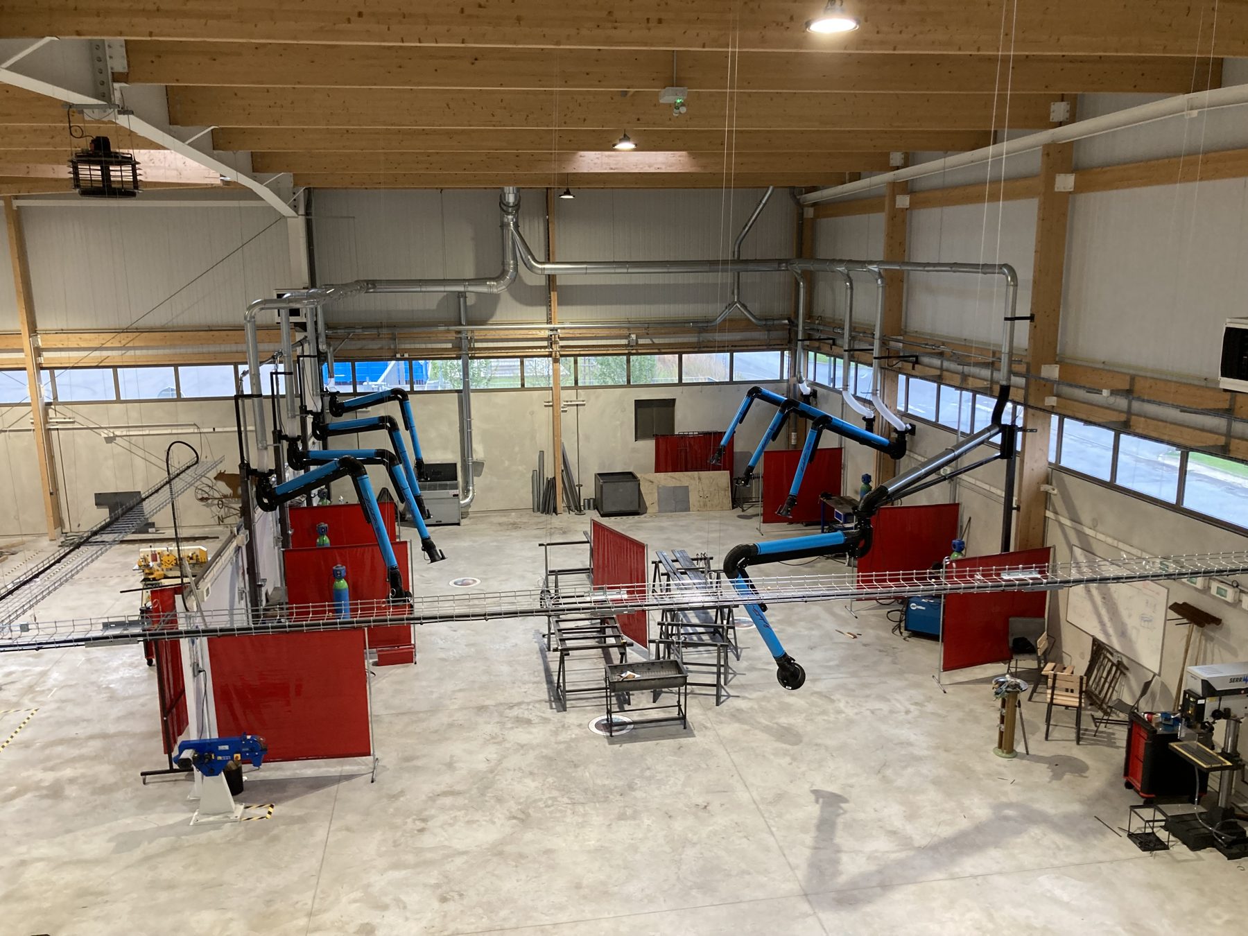 Centralised welding fumes extraction for training school, project photo 13