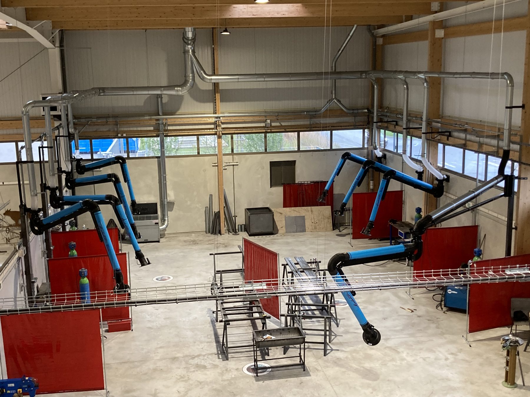 Centralised welding fumes extraction for training school, project photo 14