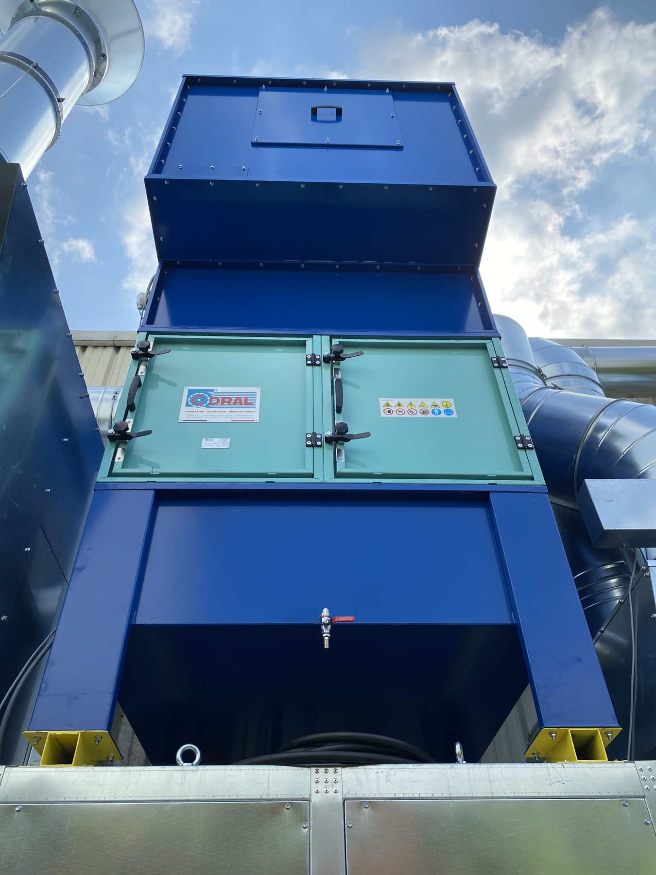 3 installations Oil mist system for machining Atex dust system for grinding Compensation by AHU, project photo 15