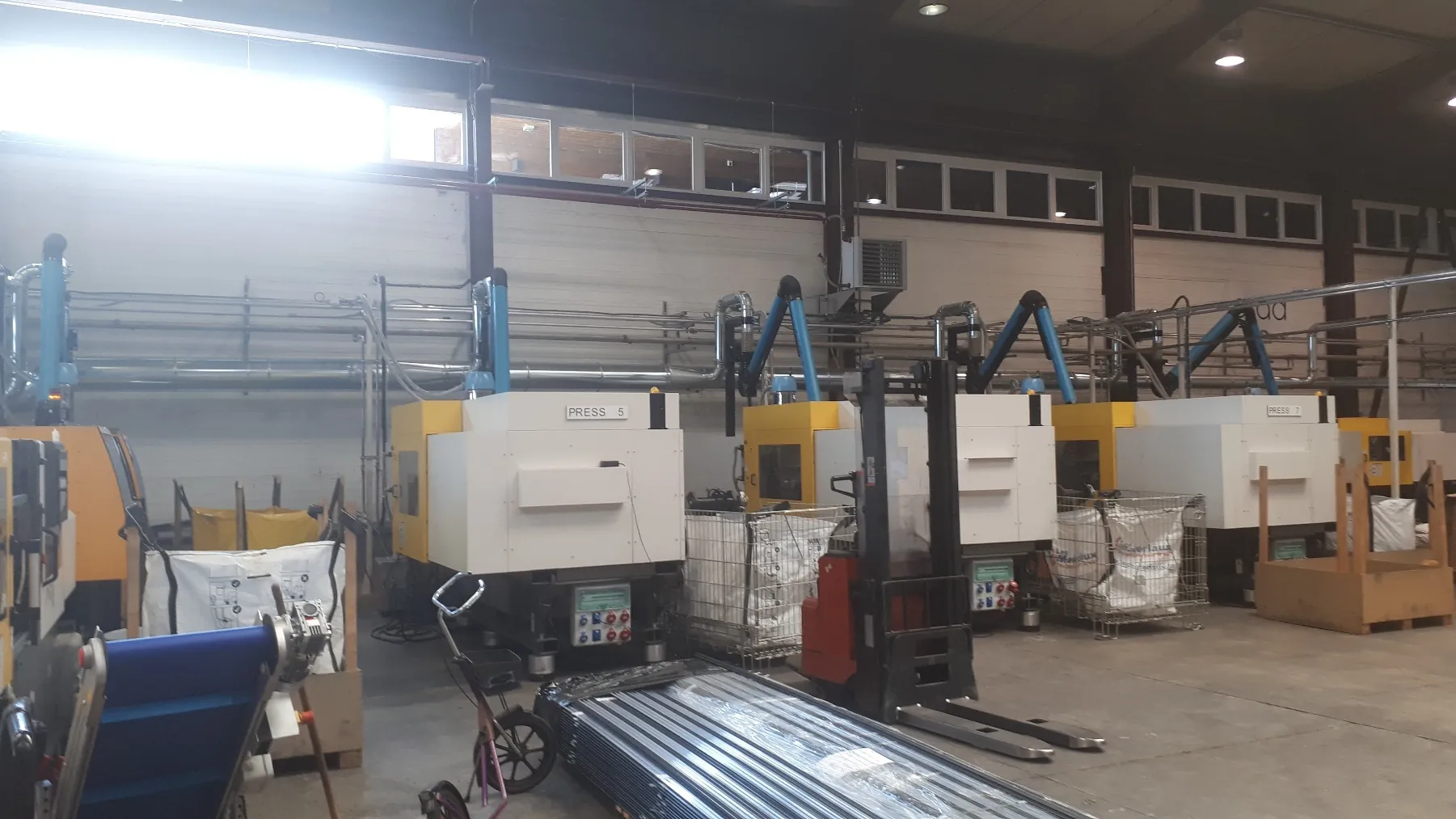 Arms for plastic press fumes, project photo 1