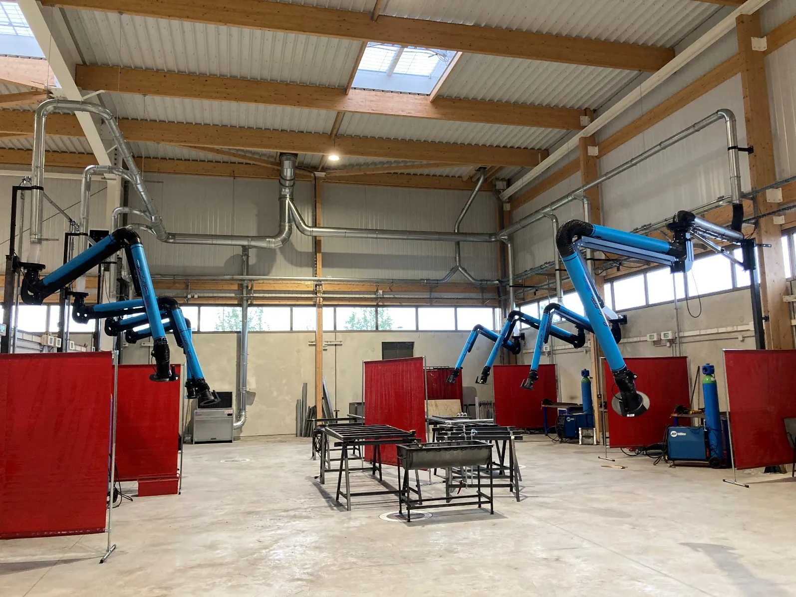 Centralised welding fumes extraction for training school, project photo 1