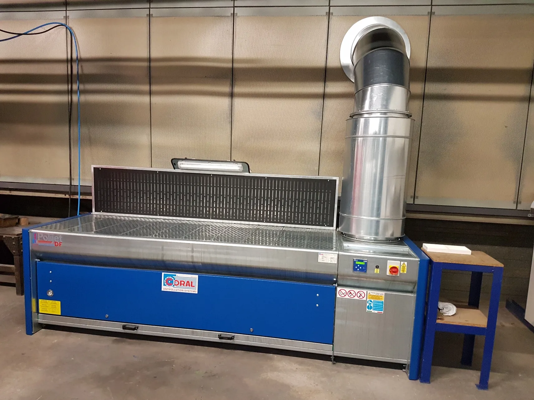 Extraction bench for a maintenance workshop, project photo 1