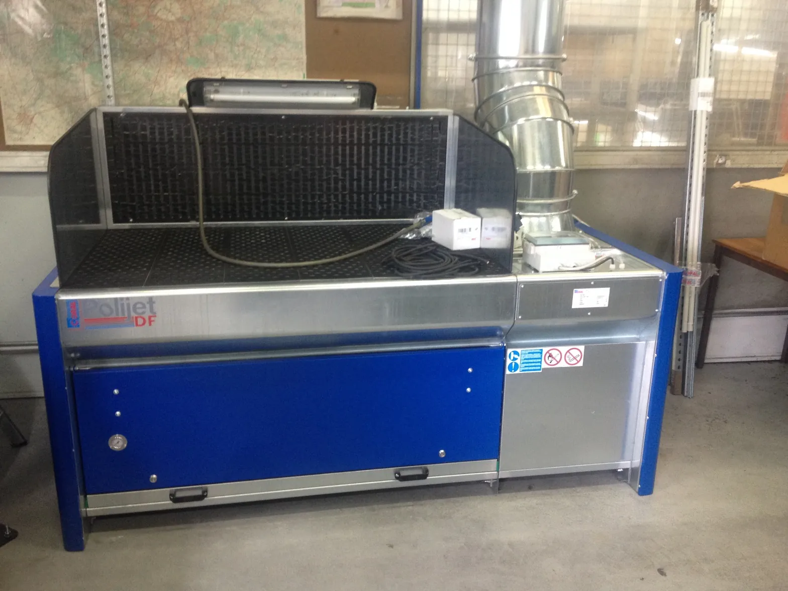 Extraction bench for a maintenance workshop, project photo 1